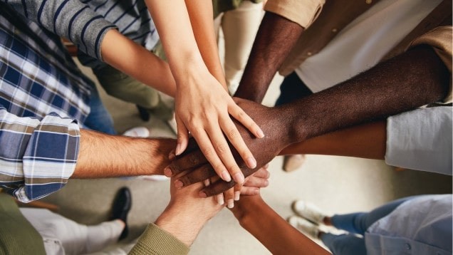 Embaucher un étudiant étranger : CDI, alternance, stage