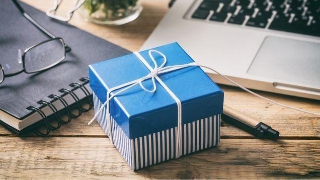 Quelles sont les conditions d'exonération des chèques-cadeaux d'entreprise en 2026 ?