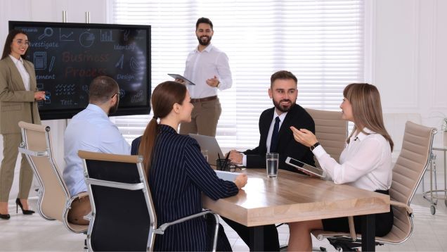 Affichage obligatoire : quels sont les panneaux d'affichages obligatoires en entreprise en 2026 ?