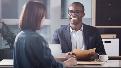 Préparer et réussir son entretien annuel d’évaluation (EEA) : comprendre les objectifs et adopter les bonnes pratiques