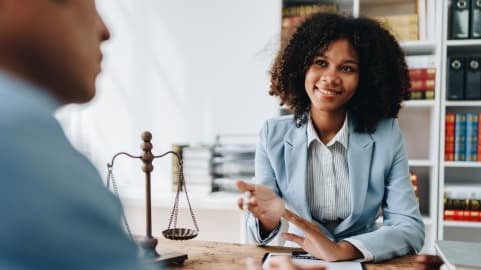 illustration pour France : Le visa de long séjour « visiteur » : un autre moyen pour demander une carte de séjour