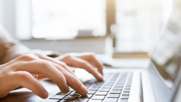 Document de fin de contrat : à récupérer ou à transmettre au salarié ?