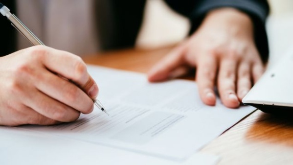 illustration pour Artisans, comment réaliser un devis ? Toutes les informations obligatoires