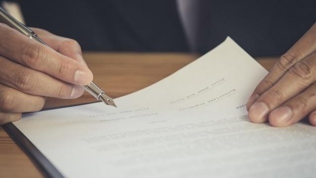 Louer son logement à un couple : qui doit payer son loyer ?