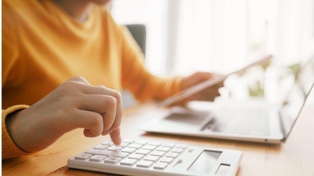 Comment faire vérifier ma fiche de paie ? Où puis-je la faire contrôler ?