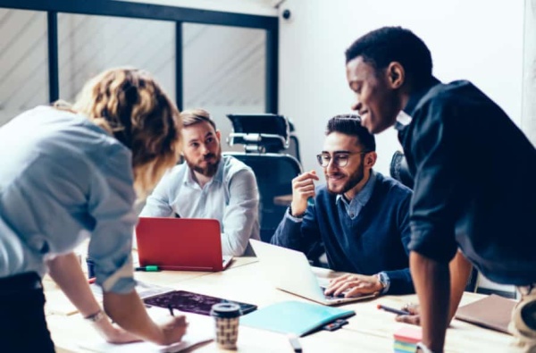 illustration pour CCN des industrie chimiques : intégration de la participation et de l’intéressement dans le calcul de l’indemnité de licenciement