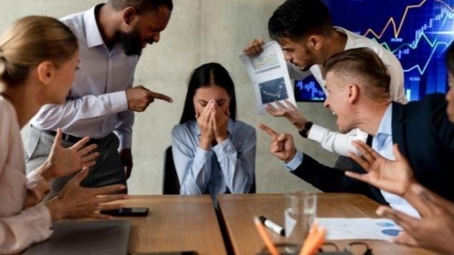 Harcèlement au travail : définition, recours et obligations employeur