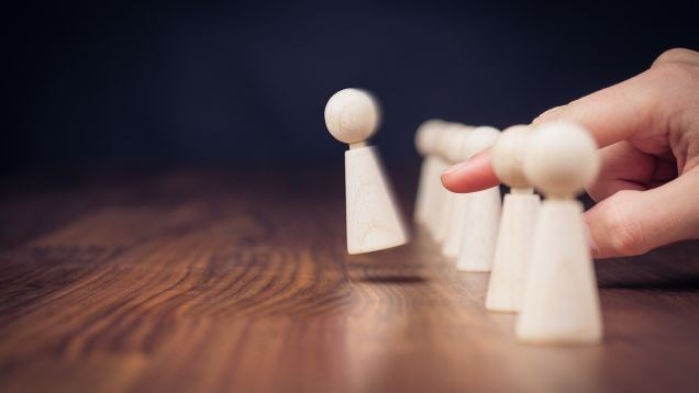 Arrêt maladie et mise à pied conservatoire : le guide !