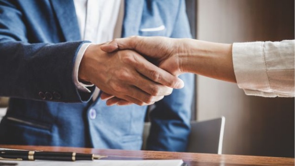 illustration pour Réintégration d'un salarié suite à une mise à pied à titre conservatoire : le point !